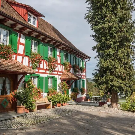 Risthof 3 *
